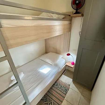 Bedroom In Pool Parking Apartment Le Lavandou